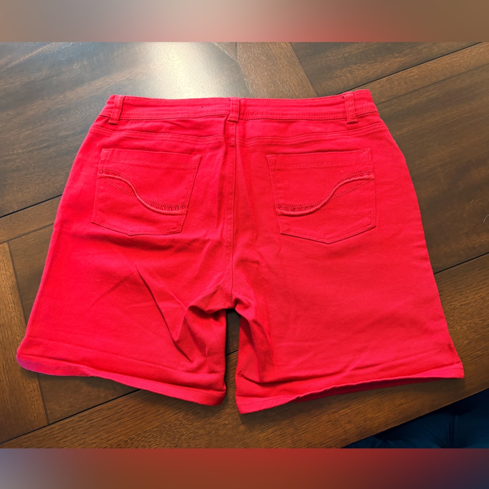 Red Denim Jean Shorts, Size 12, Roz & Ali - Picture 2 of 8